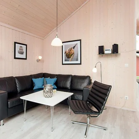 Freistehendes Mit Sauna *